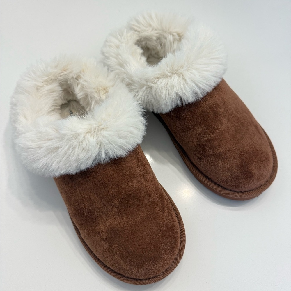 Aerie Brown and Cream Faux Fur Slippers